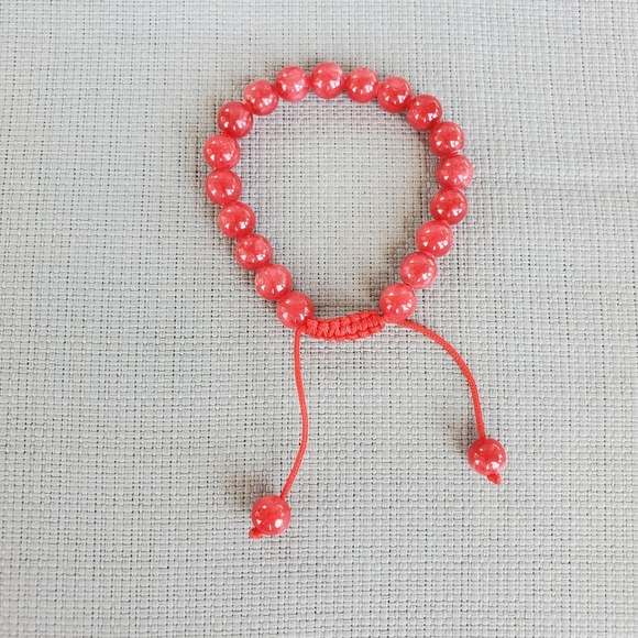 New Red Jade Adjustable Rope Pull Bracelet. - Picture 12 of 13